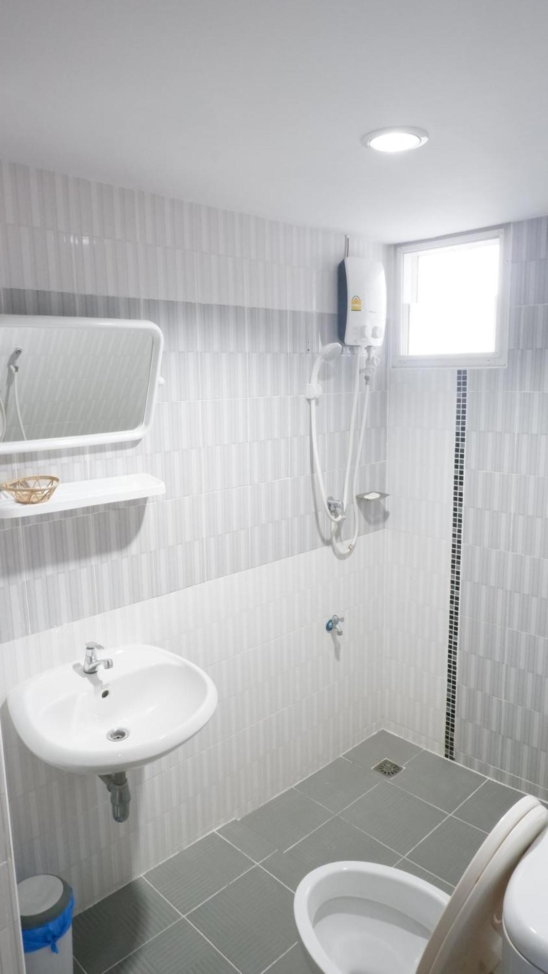 Airport A1 Hotel Чиангмай Екстериор снимка